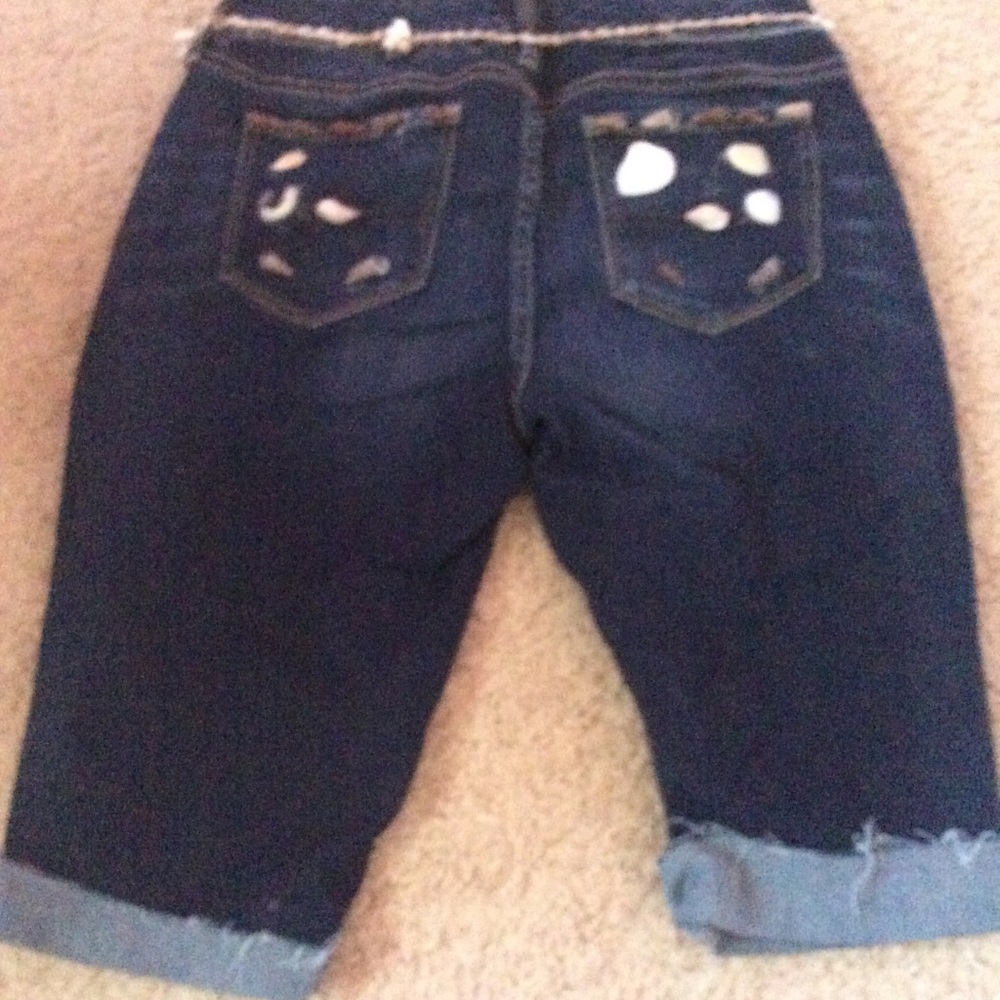Shorts - Picture 2 of 2